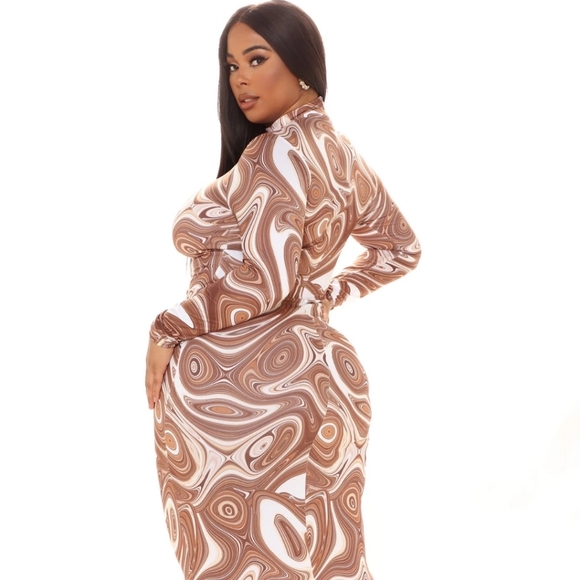 COPY - Sexy Groove is in the Heart Maxi Dress...the "That Gurl" Outfit - Picture 3 of 6